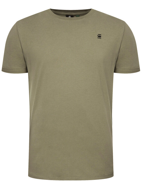 T-shirt widoczny z przodu, ujęcie na całą długość od góry do dołu.