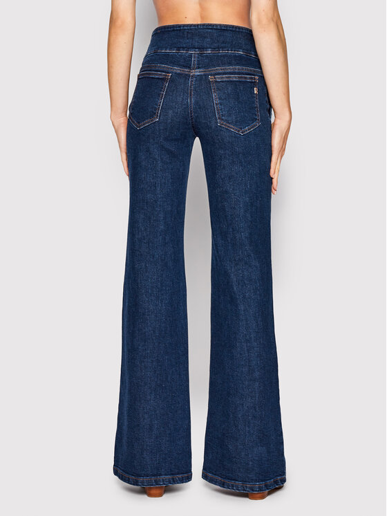 Rinascimento Rinascimento Jeansy CFC0110139003 Niebieski Relaxed Fit