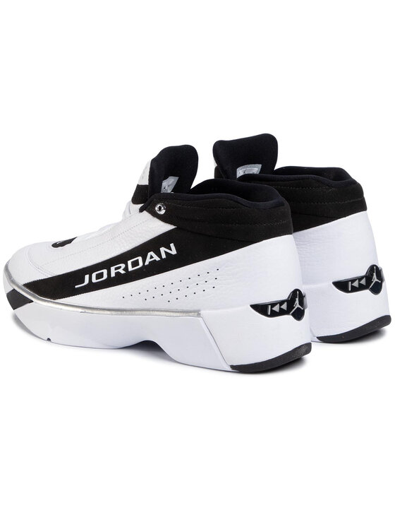 Nike Batai Jordan Team Showcase CD4150 