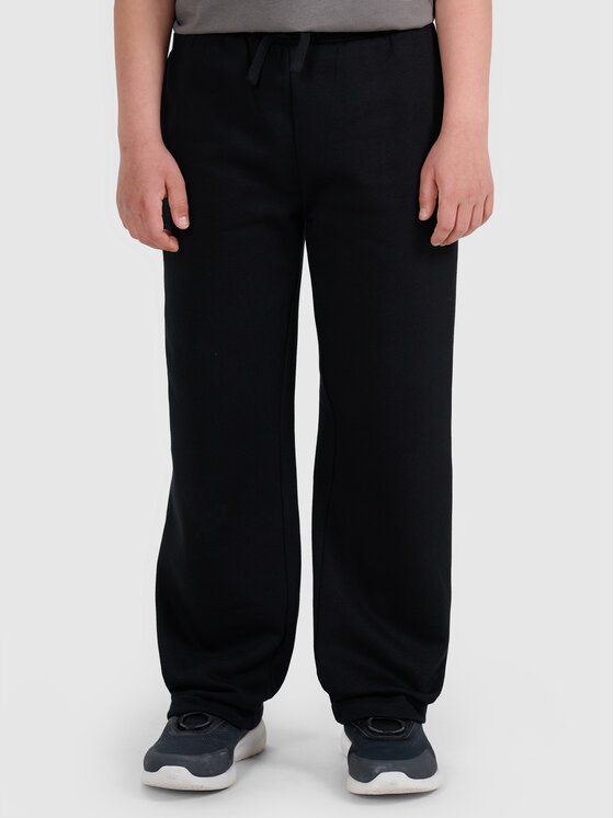4F 4F Spodnie dresowe BASIC+ Czarny Regular Fit
