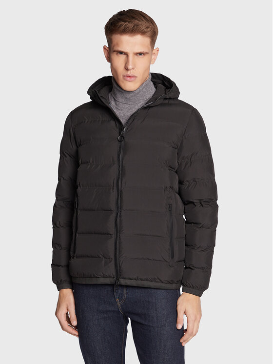 Geox Puhovka Spherica M2629C T2961 F9000 Črna Regular Fit