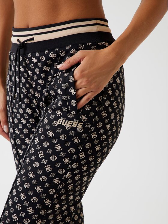 Guess Guess Παντελόνι υφασμάτινο 176829 Μαύρο Slim Fit