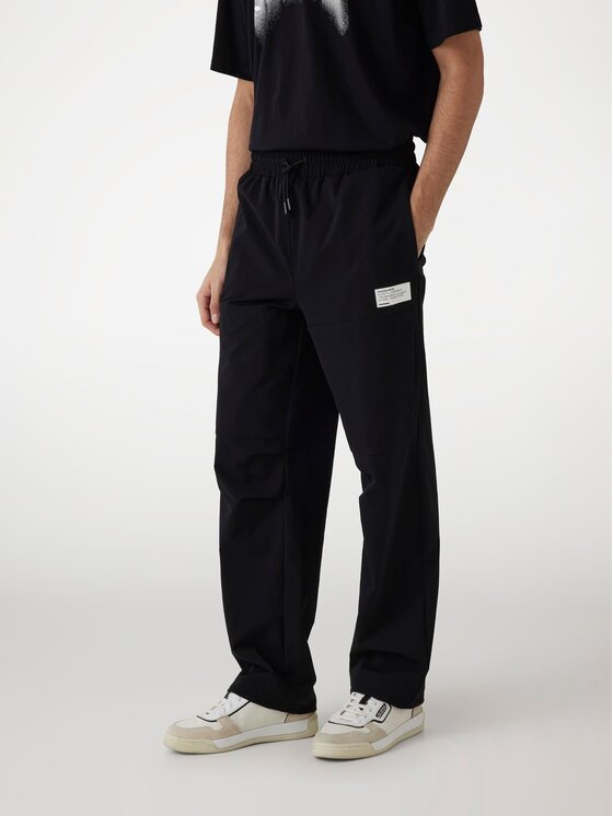 Guess Guess Spodnie materiałowe 171603 Czarny Regular Fit