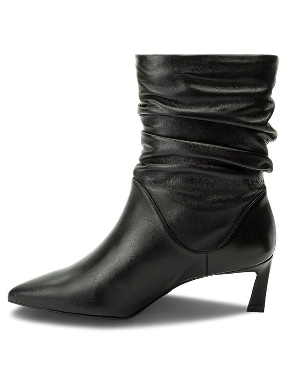 stuart weitzman demibenatar boots
