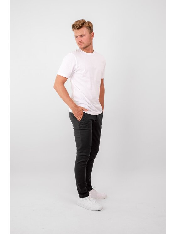 TeeShoppen TeeShoppen Chinosy 'Perform Collection' Czarny Slim Fit