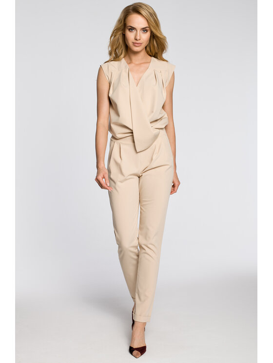 Made of Emotion Made of Emotion Kombinezon M196 Beżowy Casual Fit