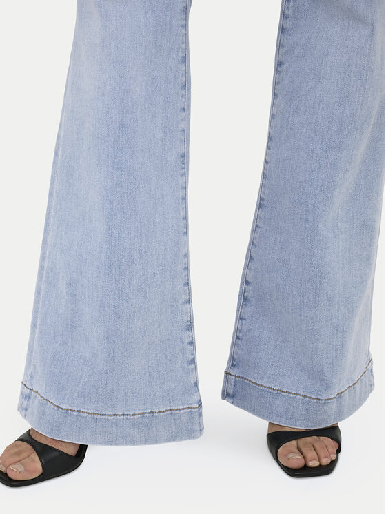 ONLY ONLY Džínsy Onlblush 15358364 Svetlo modrá Flare Fit