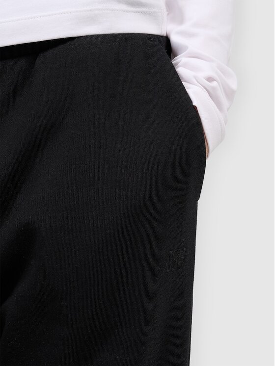 4F 4F Pantaloni da tuta 4FJWMM00TTROF1189-20S Nero Jogger Fit
