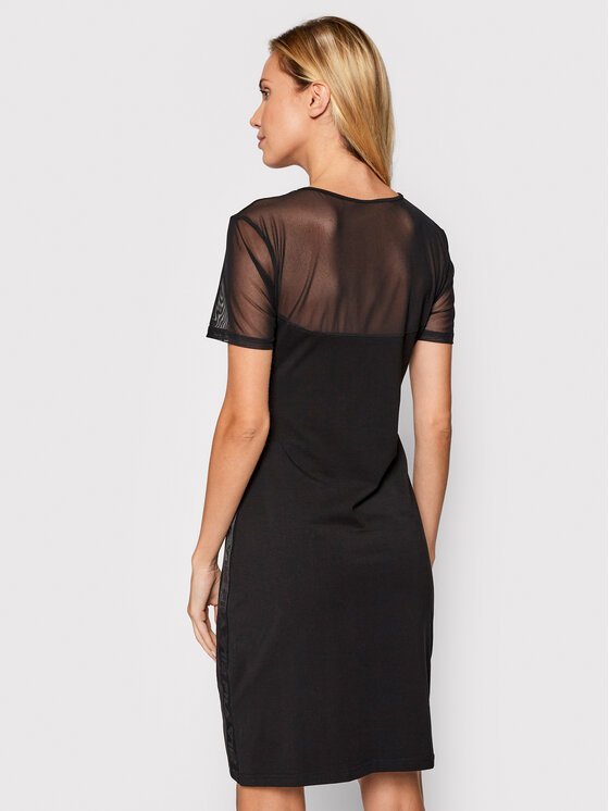 Fila Fila Ежедневна рокля Nakia 688990 Черен Slim Fit