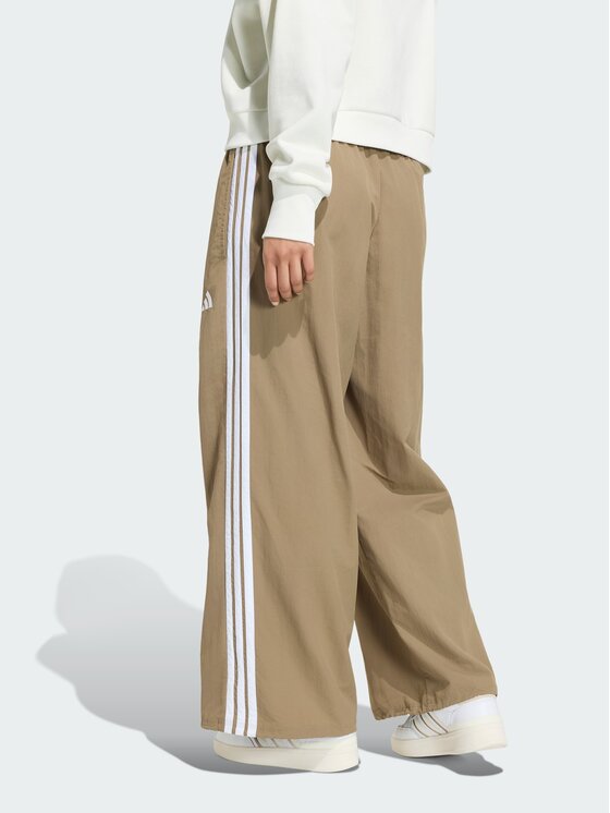 adidas adidas Spodnie dresowe 165620 Beżowy Loose Fit