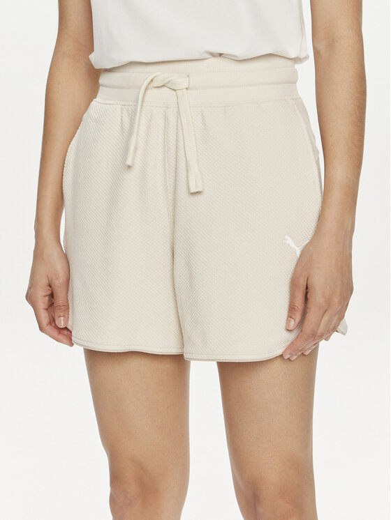 Puma Pantaloni scurți sport HER 678701 Écru Regular Fit