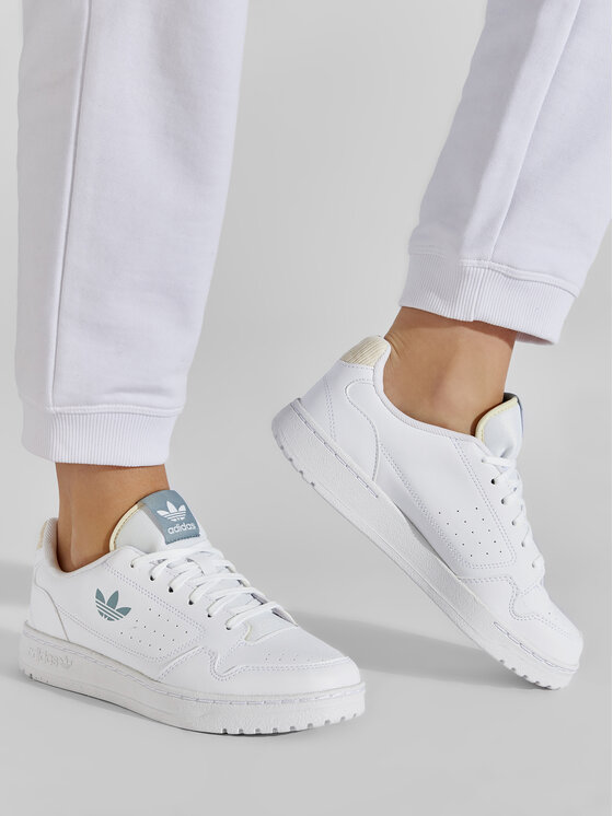 Adidas bianco 2025