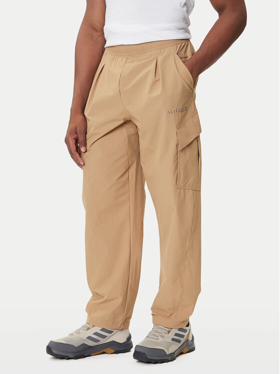 adidas Spodnie outdoor Terrex Xploric JM7424 Beżowy Loose Fit