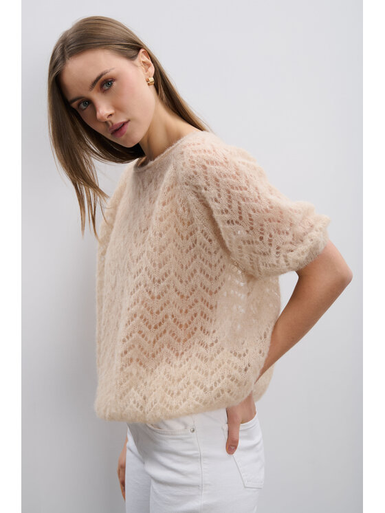 Fobya Fobya Sweter F2109 Beżowy Basic Fit