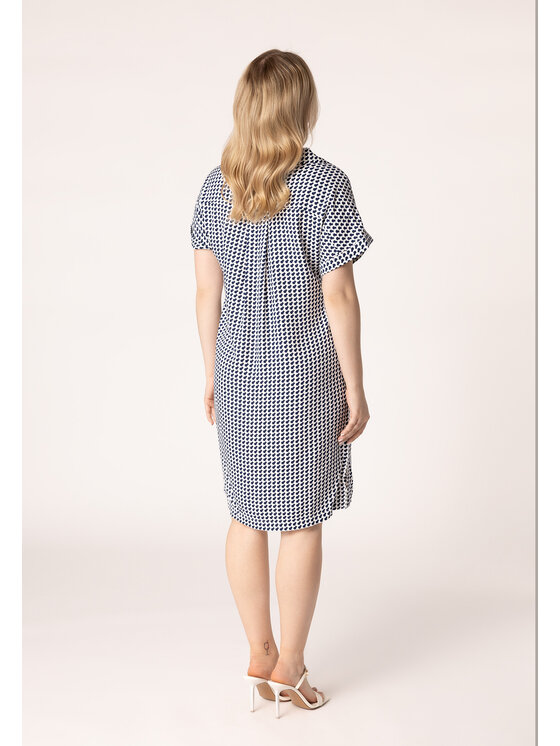 QUIOSQUE QUIOSQUE Sukienka codzienna QUIOSQUE 4UB038822 Granatowy Regular Fit