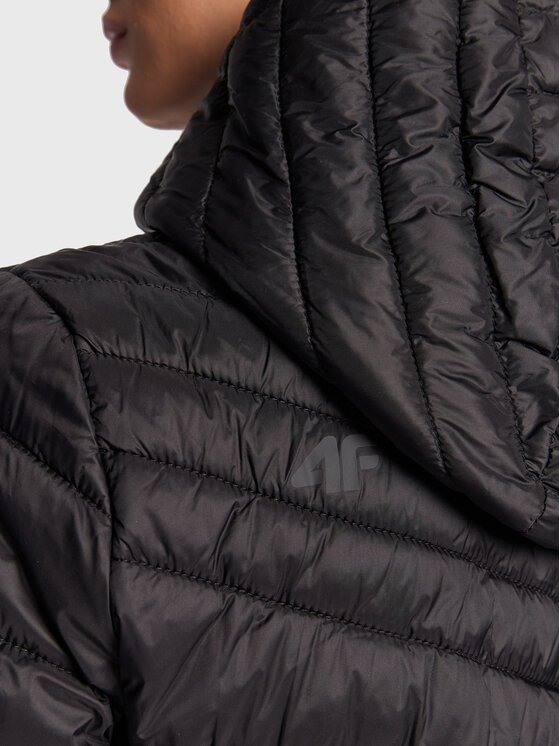 4F 4F Übergangsjacke H4Z22-KUDP003 Schwarz Regular Fit