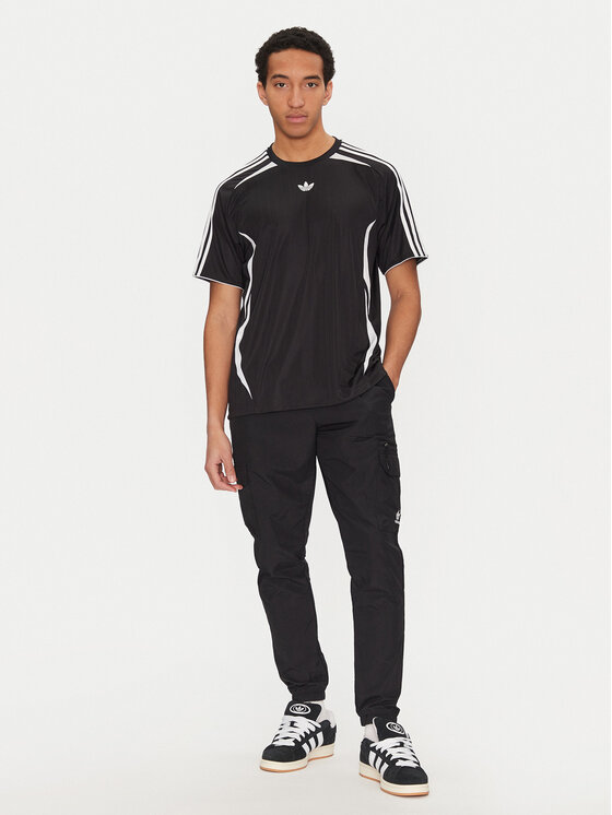 adidas adidas Tričko adicolor Teamgeist JC6229 Čierna Loose Fit