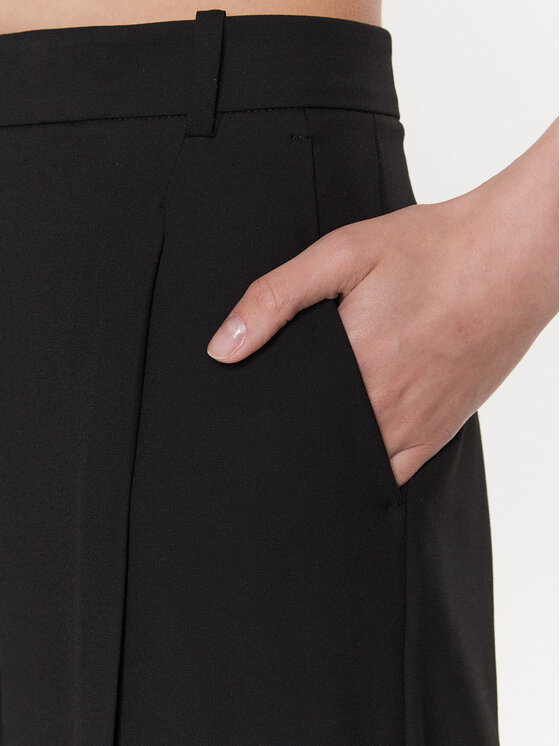 PINKO Pinko Hlače 100157 A0HO Crna Relaxed Fit