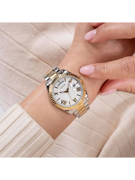 Guess Guess Hodinky GW0308L6 Strieborná