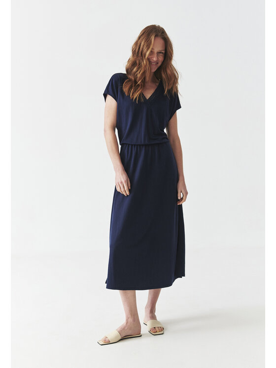 TATUUM TATUUM Sukienka dzianinowa BONNIE Granatowy Flare Fit