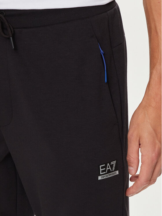 EA7 Emporio Armani EA7 Emporio Armani Tepláková souprava 6DPV52 PJUWZ 1771 Černá Regular Fit