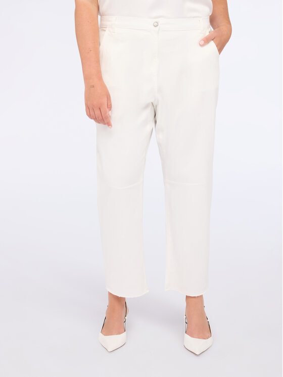 Fiorella Rubino Fiorella Rubino Pantaloni di tessuto P562T105040N011 Bianco Regular Fit