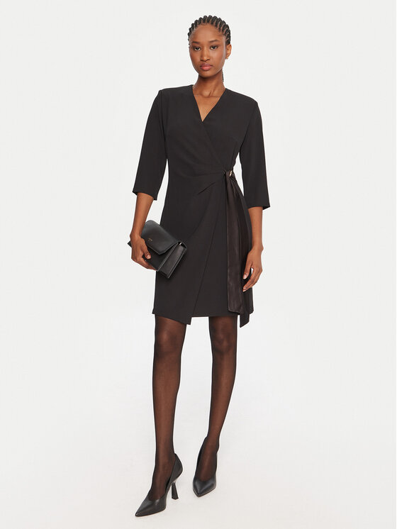Rinascimento Rinascimento Cocktail obleka CFC0020095002 Črna Regular Fit