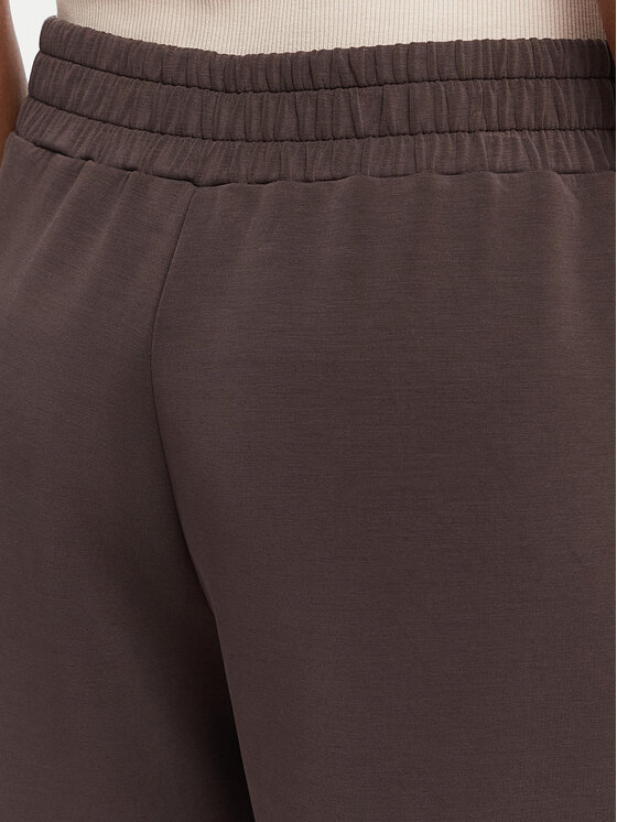 Guess Guess Pantaloni da tuta V6YB18 K4315 Marrone Regular Fit