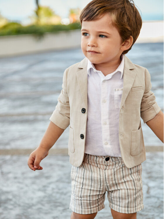 Camicia discount e pantaloncini