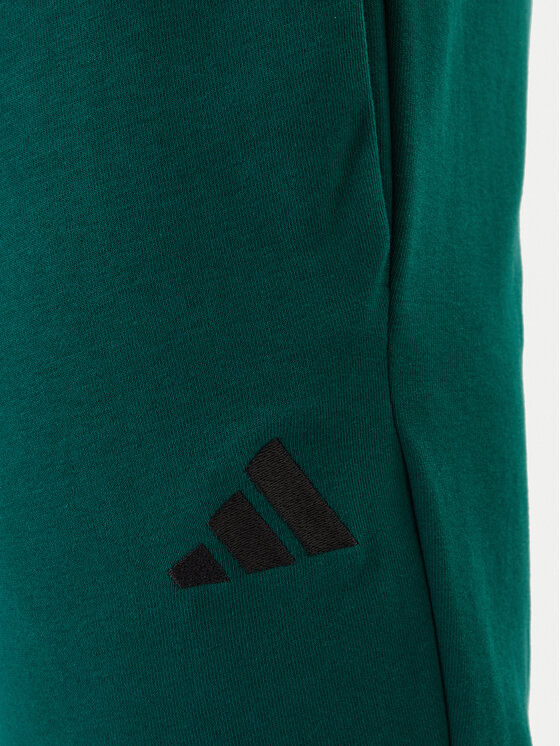 adidas adidas Pantaloni trening Essentials Feel Cozy JE3858 Verde Regular Fit