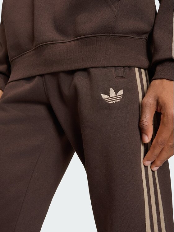 adidas adidas Spodnie dresowe 159262 Brązowy Slim Fit