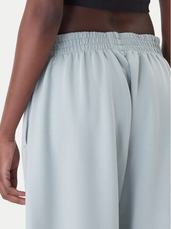 adidas adidas Spodnji del trenirke Soft Lux KA7018 Zelena Loose Fit