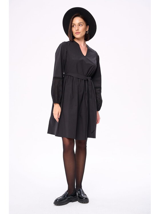 blue shadow blue shadow Sukienka codzienna Maryna Czarny Regular Fit