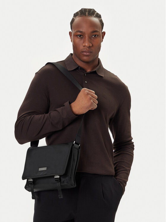 Calvin Klein Calvin Klein Сумка Sleek Small Messenger LV04D3147G Чорний