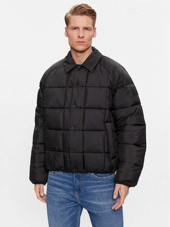 Calvin Klein Jeans Calvin Klein Jeans Bunda pro přechodné období J30J324058 Černá Regular Fit