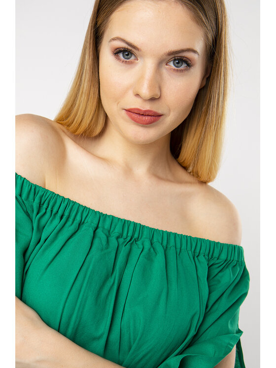 QUIOSQUE QUIOSQUE Sukienka codzienna VOCENSE DRESS Zielony Regular Fit
