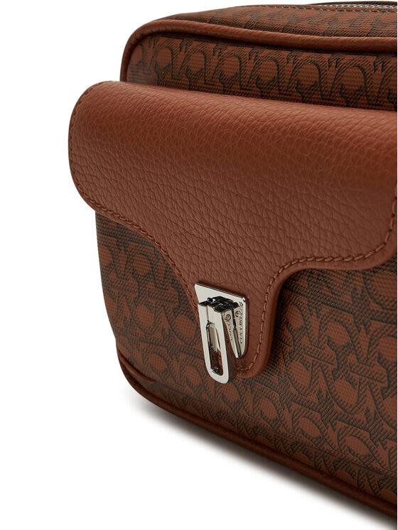 Coccinelle Coccinelle Сумка Coccinelle Beat Coat.Mono E1 S0J 55 04 01 Коричневий