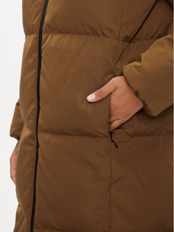 YAS YAS Pūkinė striukė 26031874 Ruda Regular Fit