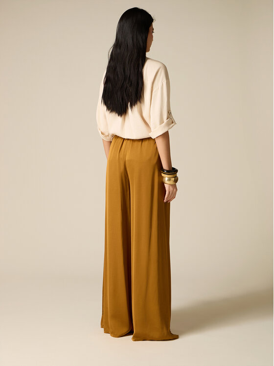 Oltre Oltre Pantaloni di tessuto P00PJ002442N037 Oro Baggy Fit