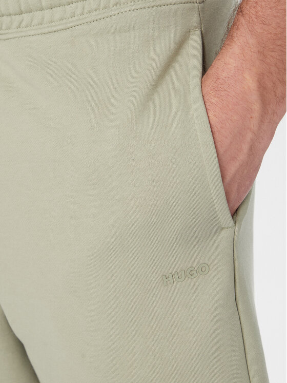HUGO HUGO Pantaloncini di tessuto Dayono 50530696 Verde chiaro Relaxed Fit