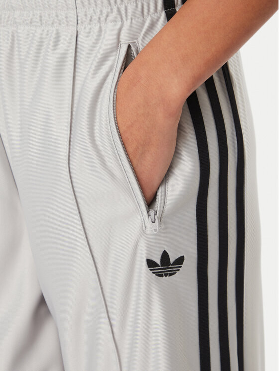 adidas adidas Sporta bikses Metallic Firebird KS9973 Gaiši pelēka Wide Leg