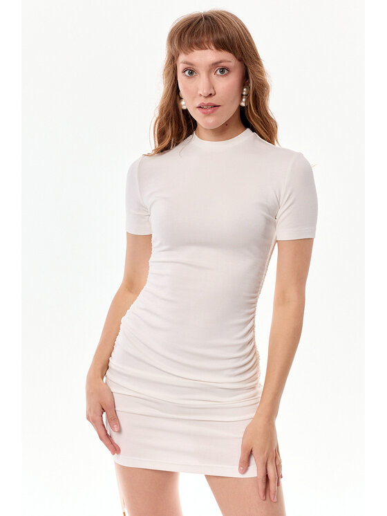 MANDRAGORA MANDRAGORA Úpletové šaty Carlo Écru Slim Fit