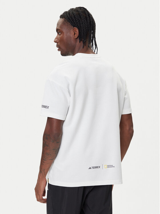 adidas adidas Tricou National Geographic KC2349 Alb Loose Fit