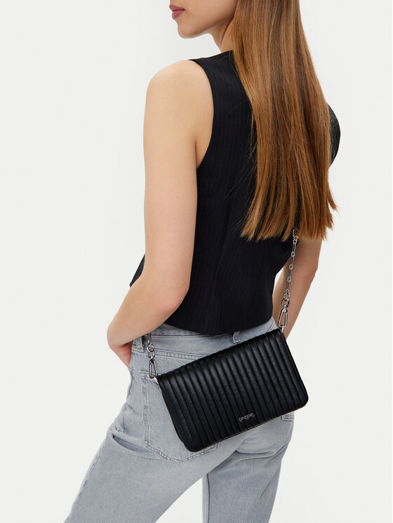 Calvin Klein Calvin Klein Rankinė Mini Line Quilt Crossbody K60K613079 Juoda