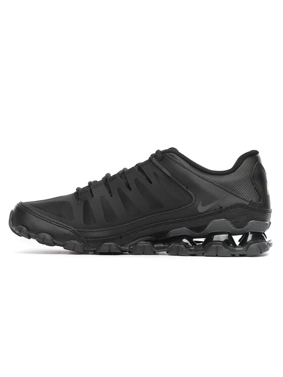 Nike Nike Sneakersy M REAX 8 TR MESH Czarny