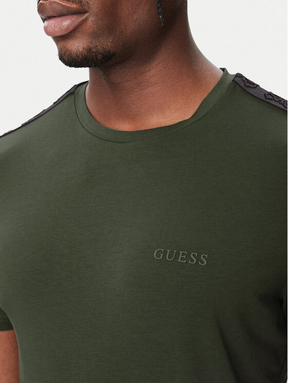 Guess Guess T-Shirt U6BM04 K5388 Zielony ciemny Regular Fit