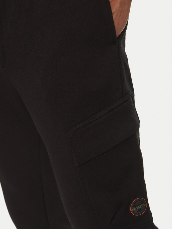 Napapijri Napapijri Долнище анцуг M-Badge NP0A4I33 Черен Regular Fit