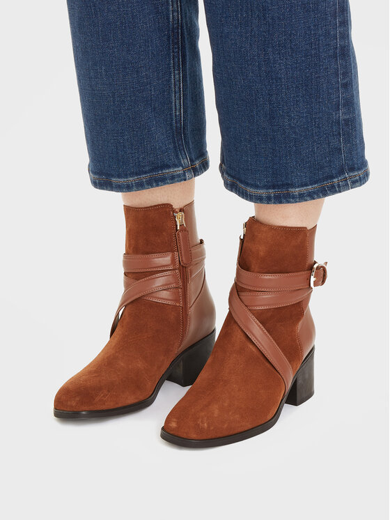 Tommy Hilfiger Tommy Hilfiger Škornji Elevated Essential Midheel Boot FW0FW07515 Rjava