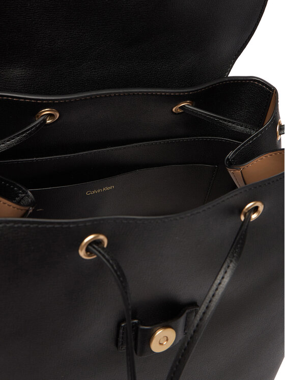 Calvin Klein Calvin Klein Plecak Foil Logo Large Flap Backpack LV04F3505G Czarny