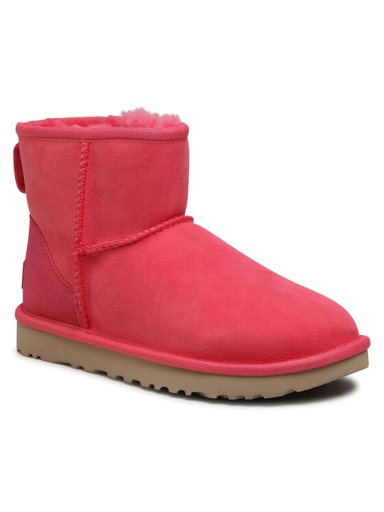 red classic mini uggs